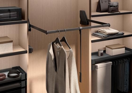 KES 238281 Conero sklopná šatní tyč, LW 985-1168mm, 12kg, černá