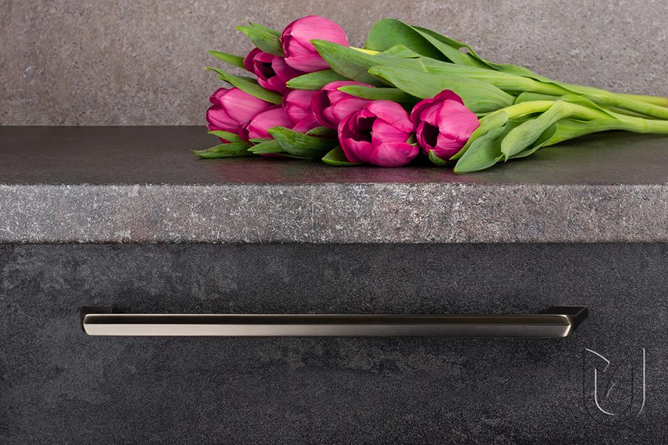 TULIP Úchytka Wake 160 nikl tmavý matný