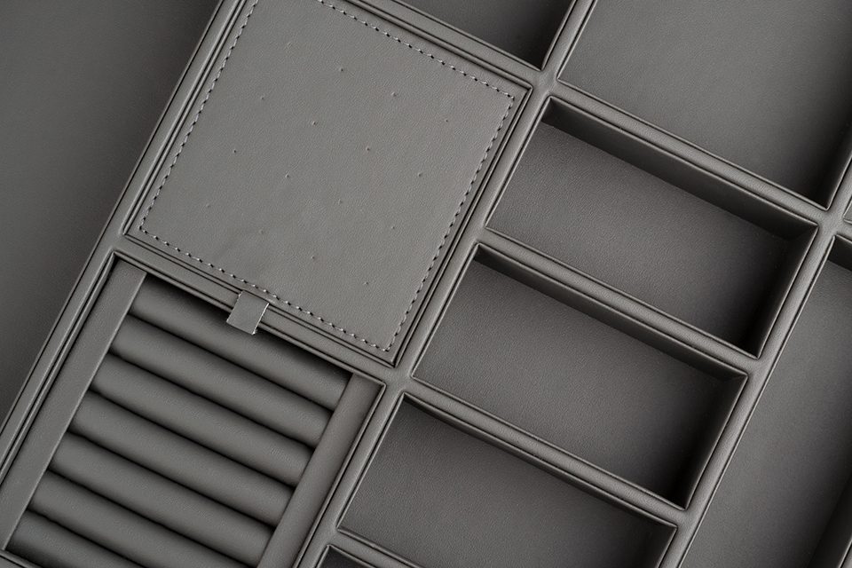 StrongIn organizér na šperky do šuplíku šatní skříně o šířce 900 mm