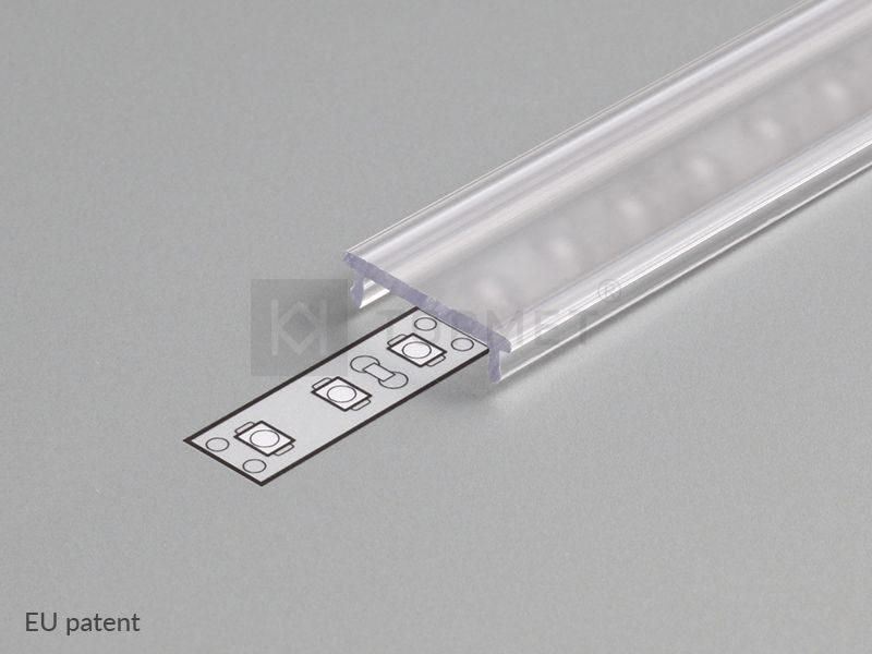 StrongLumio krycí lišta C k LED profilům naklapávací, 4100mm průsvitná