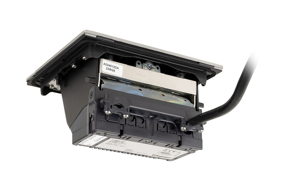 LEGRAND elektrická zásuvka PopUp, 2x 230V, Schuko, broušený hliník