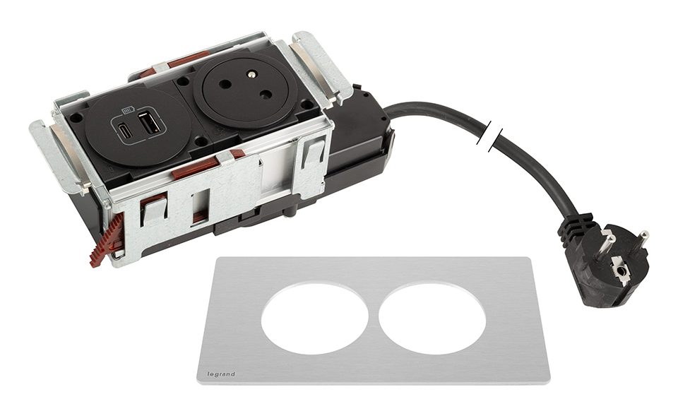 K- LEGRAND elektrická zásuvka Disq´In 1x 230V FR + 1x USB A+C, černá/nerez