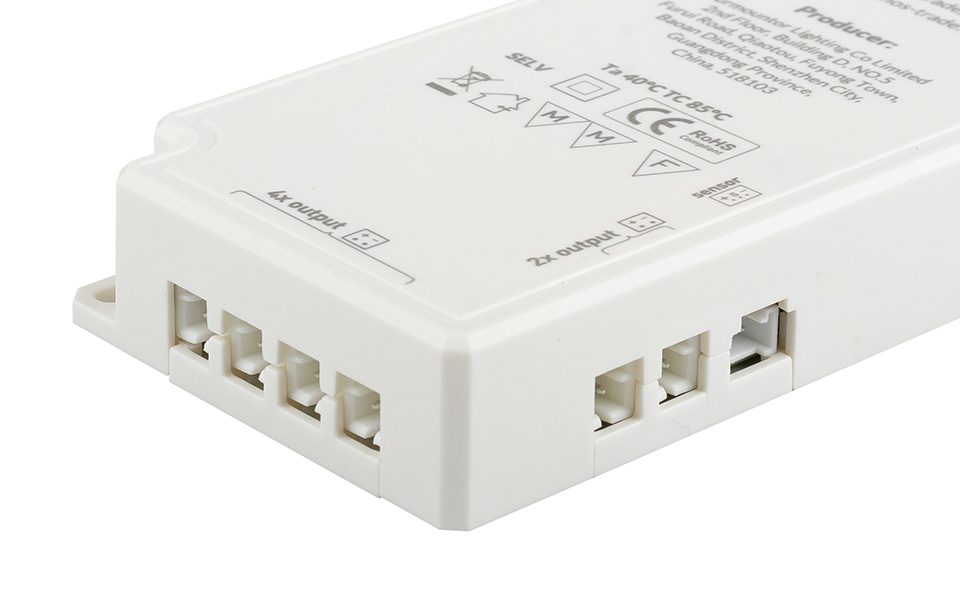 StrongLumio napájecí zdroj 24V - 36W (6x mini konektor + 1x 3PIN konektor)