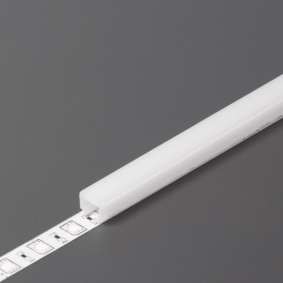 StrongLumio krycí lišta C1 k profilu HI 8 naklapávací, 2000mm mléčná