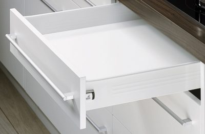HETTICH 9127877 Multitech, zásuvka 86/275mm, bílá