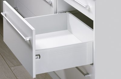 HETTICH 9127909 Multitech, zásuvka 150/400mm, bílá