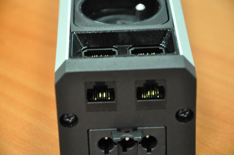 Versatek elektrická zásuvka 3x 230V Francouzská + 2x RJ45 hliník