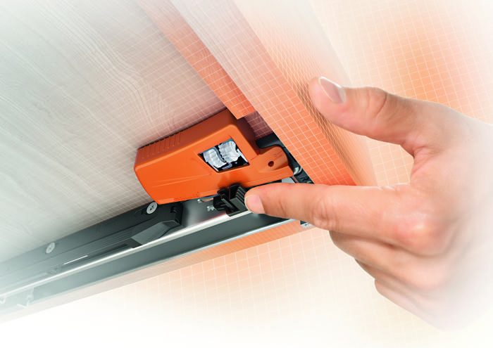 BLUM T51.7601 Movento, čelní uchycení, pravá